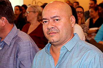 O tesoureiro do Coren-DF e técnico de enfermagem, Adriano Araújo, participou da reunião do Cofen e comemorou a mudança no código eleitoral (Foto: Ascom/Cofen)
